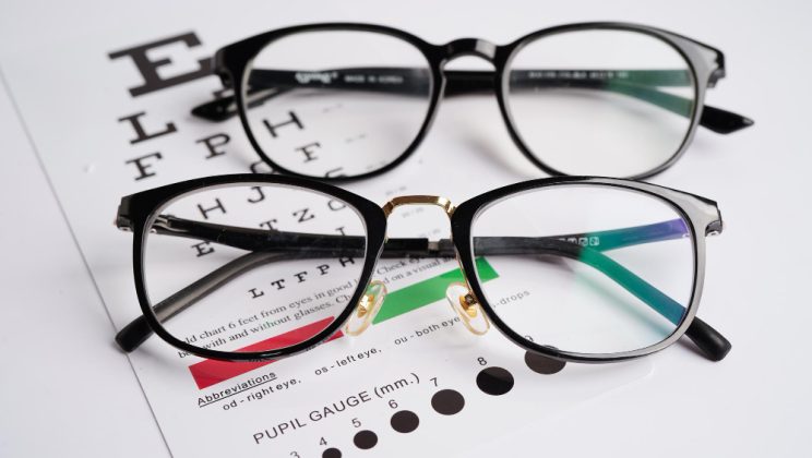 Ghidul complet al ochelarilor progresivi: Informații esențiale