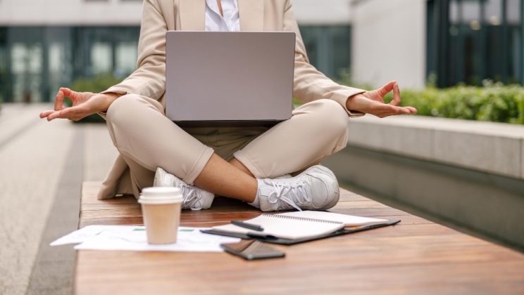 Ghid pentru integrarea mindfulness-ului în timpul muncii