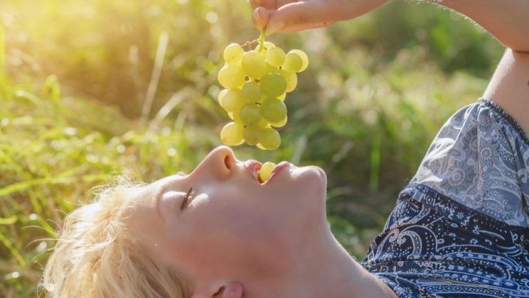 De la antioxidanți la hidratare: Tot ce trebuie să știi despre strugurii albi