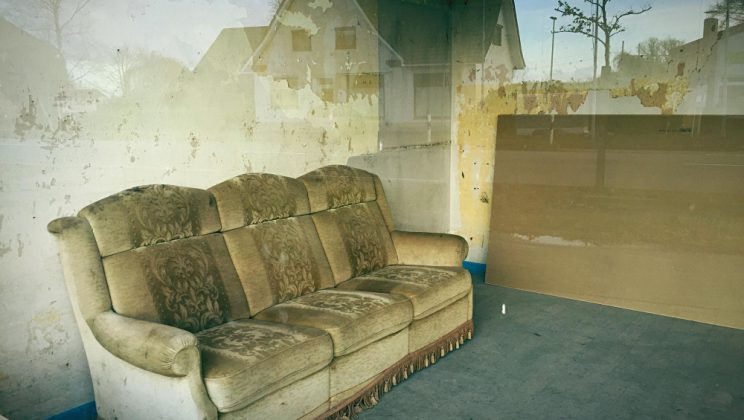 Ce înseamnă când visezi casă murdară