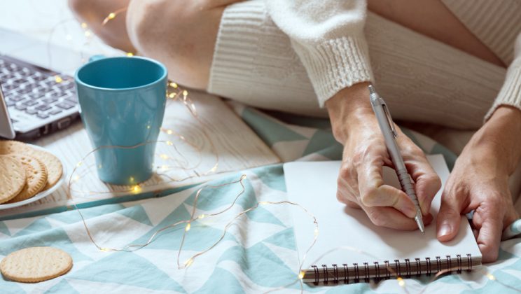 Cum să folosești journaling-ul pentru dezvoltare personală
