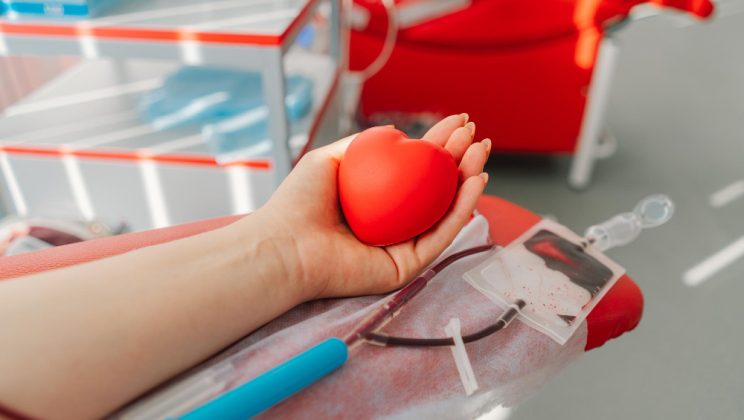 Cum donarea de sânge ajută la reducerea riscului de accidente cardiovasculare