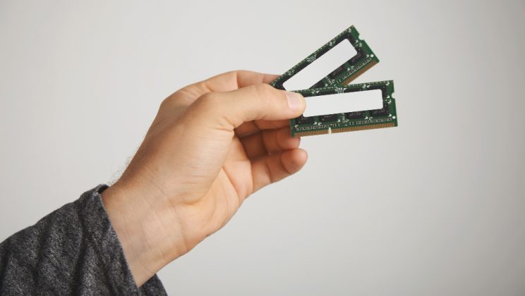 Cum alegi un SSD potrivit pentru upgrade-ul laptopului