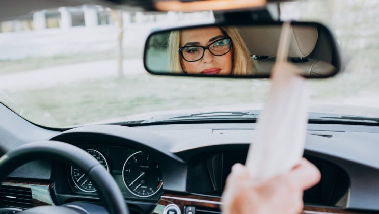 Ce faci când navigația mașinii indică viteze greșite sau limite vechi