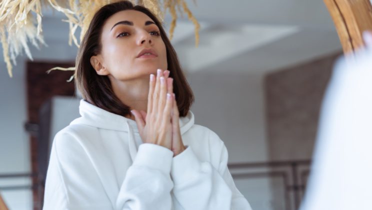 Cum îți faci un ritual de self-care care nu pare o obligație